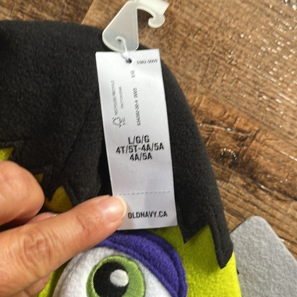 NWT Frankenstein Fleece Toque/Hat Size Large, 4T/5T - Picture 2 of 4
